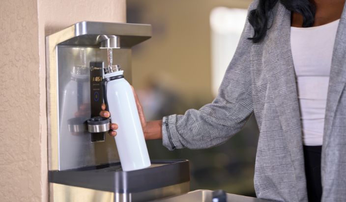 Drinking fountaine with contactless bottle filler HAWS for government offices